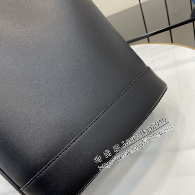 Gucci專櫃古馳2025春夏系列最新款水桶包手提單肩斜挎女包 jh2620型號：833660